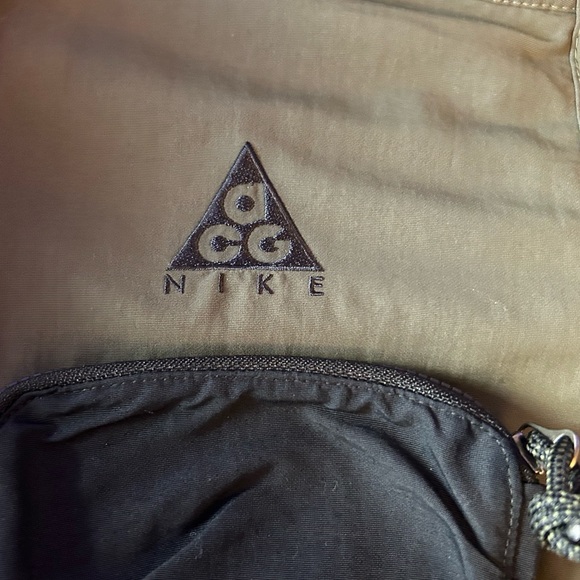 Nike ACG Tactical Vest - Picture 3 of 8